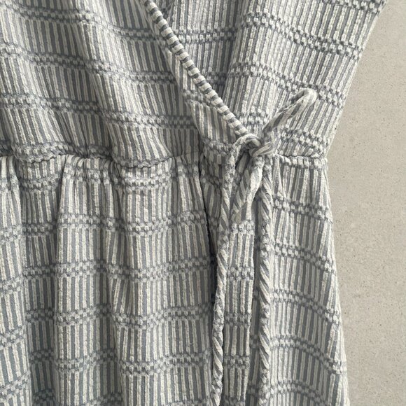 Soft Summer Dress - Picture 4 of 6